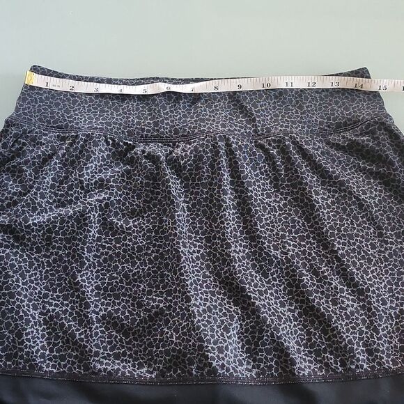 Columbia Leopard Print Skort - Picture 2 of 6